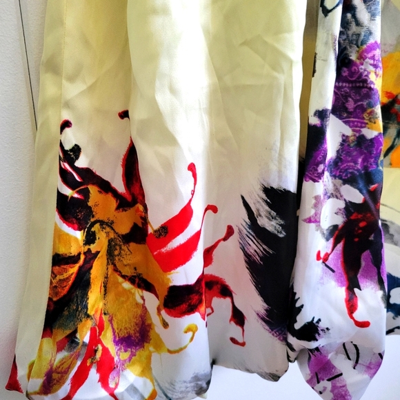 Beautiful yellow and multi coloured sleeveless cocktail dress. Size 0 - Picture 3 of 7